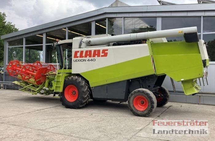 CLAAS LEXION 440 AC Зернозбиральні комбайни