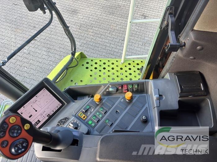 CLAAS LEXION 530 Зернозбиральні комбайни
