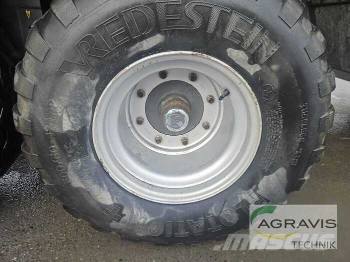 CLAAS QUANTUM 3500 P Причепи із самозавантаженням