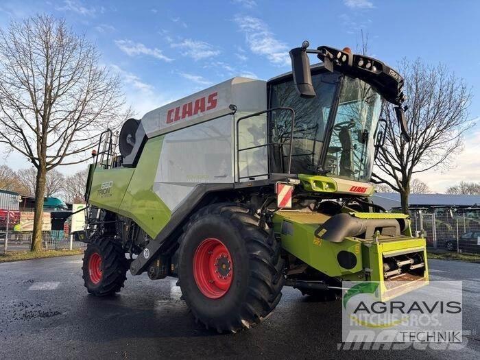 CLAAS TRION 650 Зернозбиральні комбайни