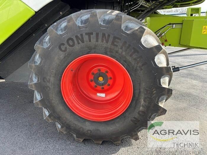 CLAAS TUCANO 420 Зернозбиральні комбайни