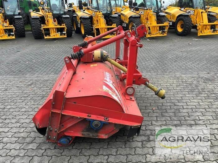 Dücker UM 27 Газонні і лукові косилки