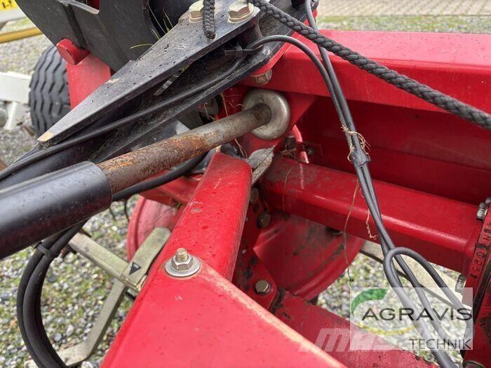 Fella TH 8608 DN Граблі і сінозворушувачі