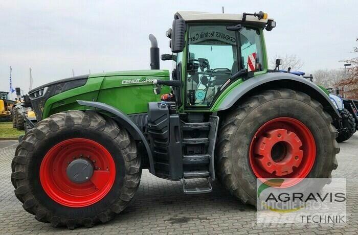 Fendt 1042 VARIO S4 Трактори