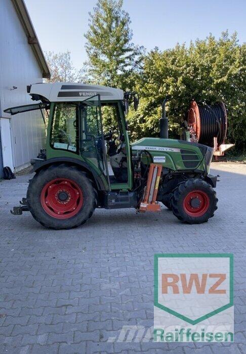 Fendt 209V Vario Трактори