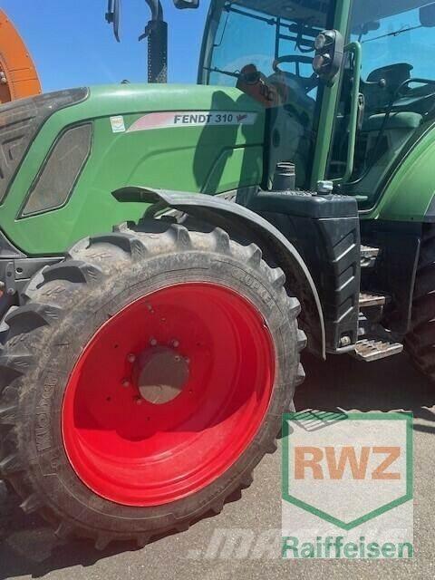 Fendt 310 Vario S4 Трактори