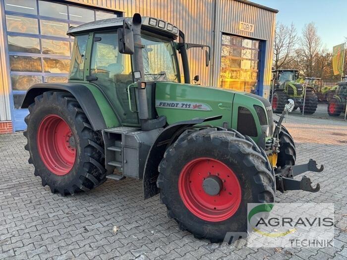 Fendt 711 VARIO Трактори