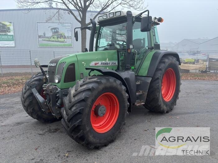 Fendt 714 VARIO Трактори