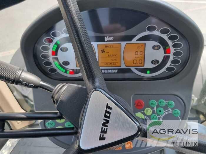 Fendt 714 VARIO SCR Трактори