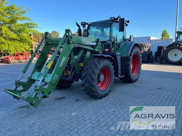 Fendt 718 VARIO S4 Трактори