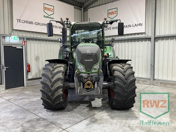 Fendt 720 Vario S4 Трактори