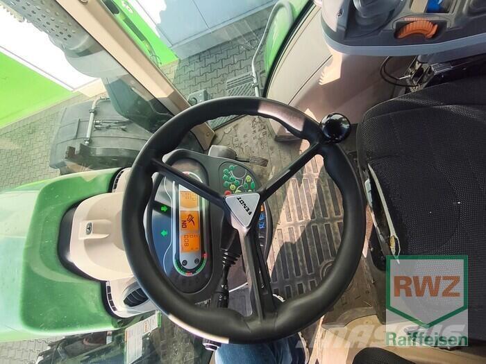 Fendt 724 Vario Трактори