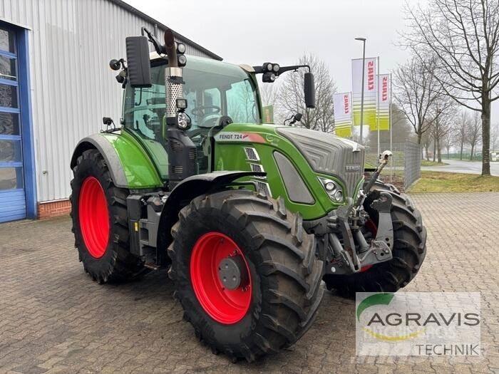 Fendt 724 VARIO S4 Трактори