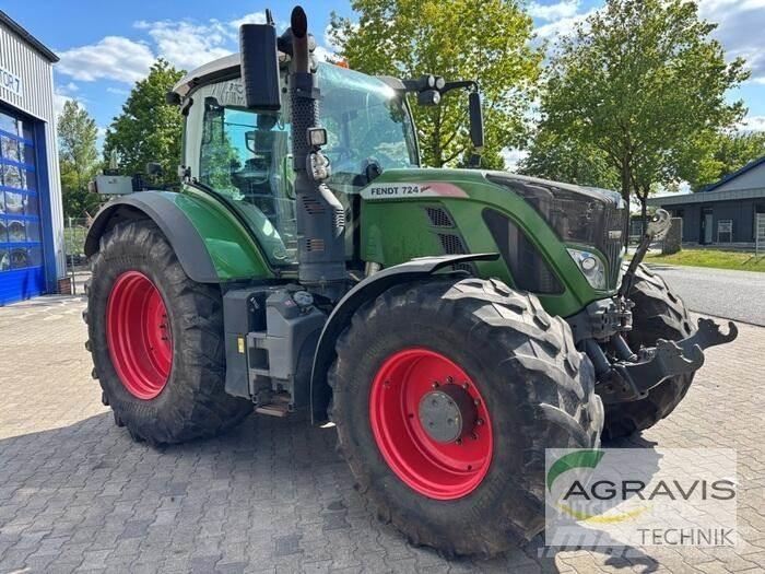Fendt 724 VARIO S4 Трактори