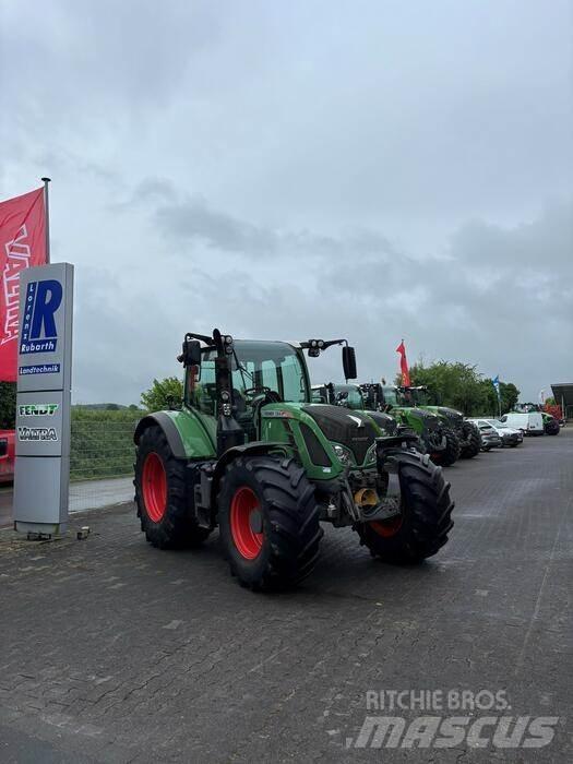 Fendt 724 VARIO SCR Трактори