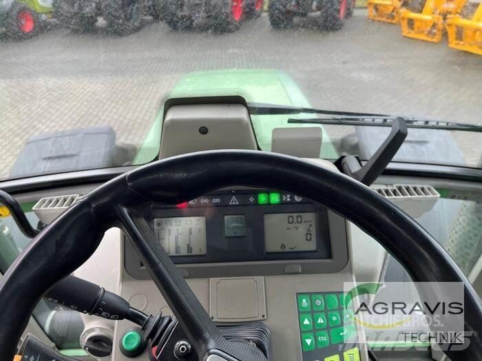 Fendt 820 VARIO TMS Трактори