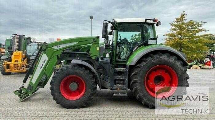 Fendt 824 VARIO S4 Трактори