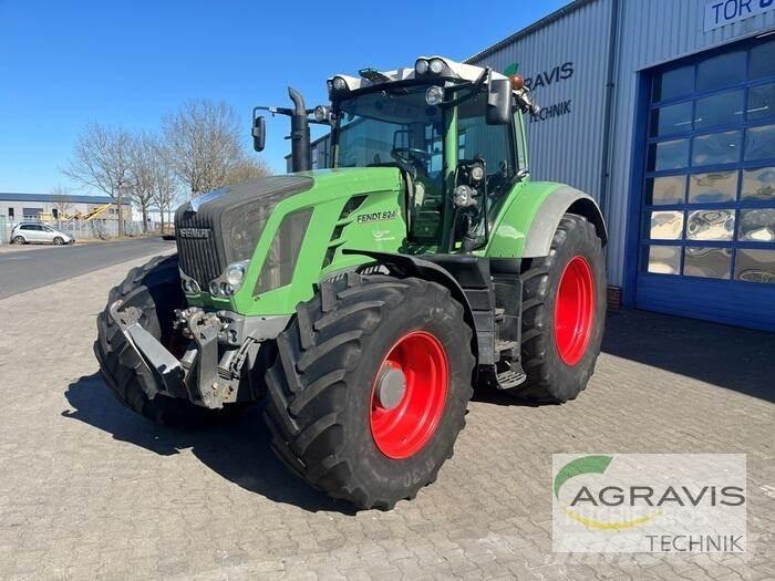 Fendt 824 VARIO SCR Трактори