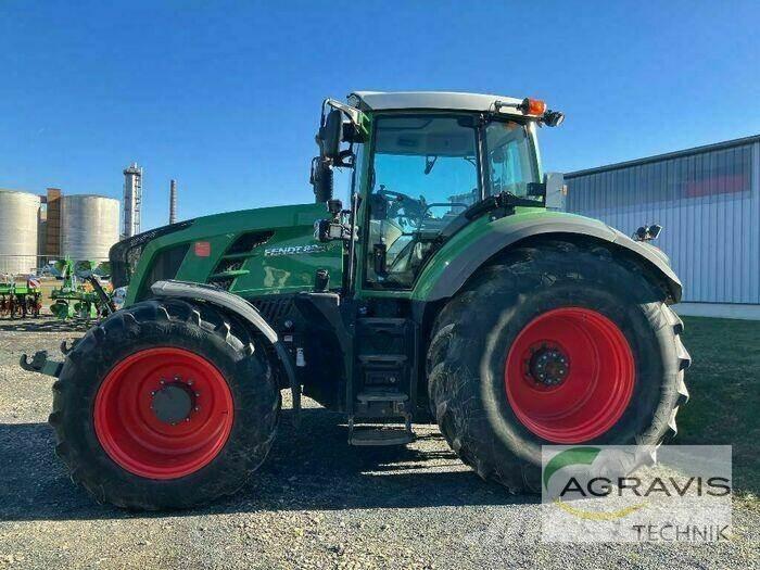 Fendt 824 VARIO SCR Трактори