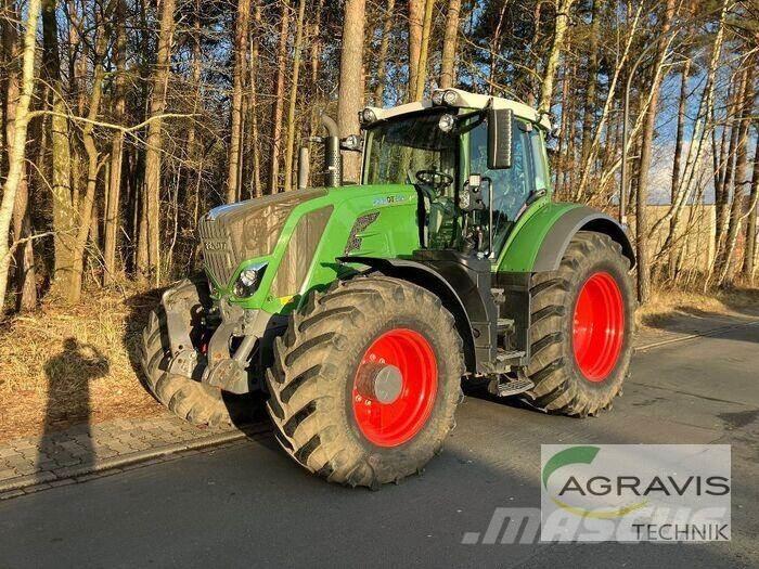 Fendt 826 VARIO S4 Трактори