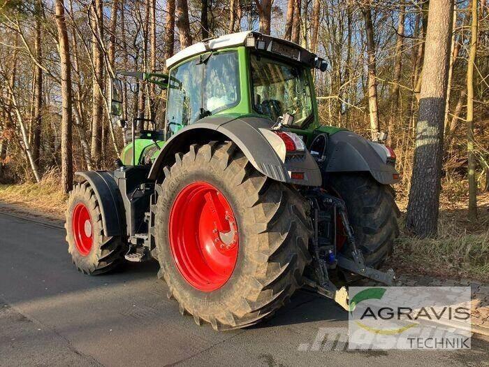 Fendt 826 VARIO S4 Трактори