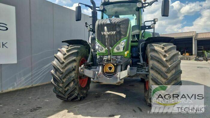 Fendt 826 VARIO S4 Трактори