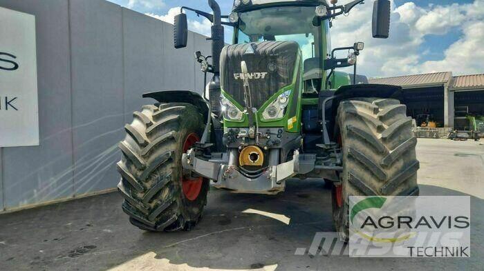 Fendt 826 VARIO S4 Трактори