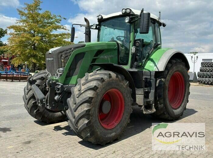 Fendt 826 VARIO SCR Трактори