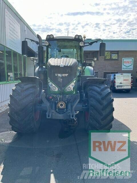 Fendt 828 Vario Трактори