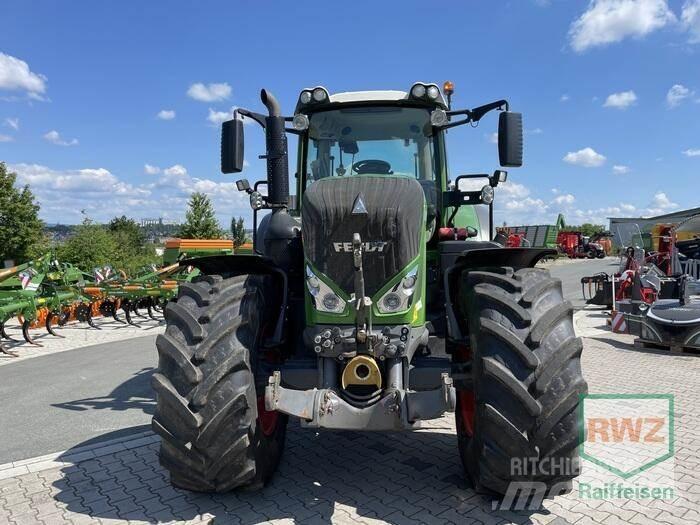 Fendt 828 Vario S4 Трактори