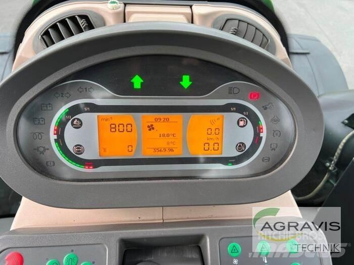 Fendt 828 VARIO S4 Трактори