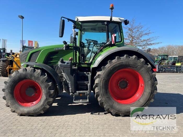 Fendt 828 VARIO S4 Трактори
