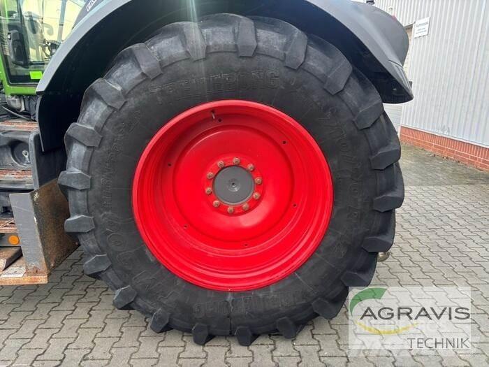 Fendt 828 VARIO S4 Трактори