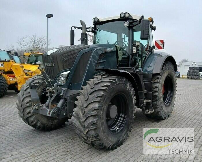 Fendt 828 VARIO S4 Трактори