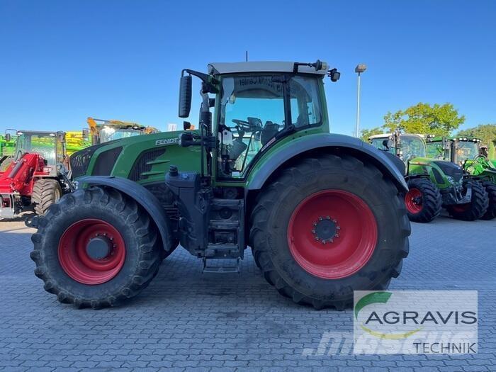 Fendt 828 VARIO S4 Трактори