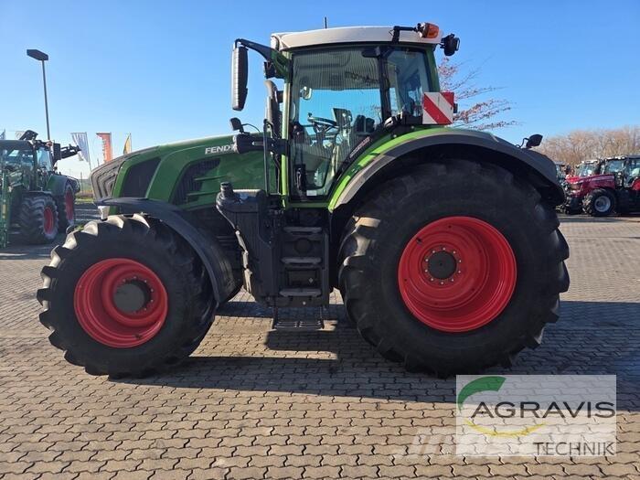 Fendt 828 VARIO S4 Трактори