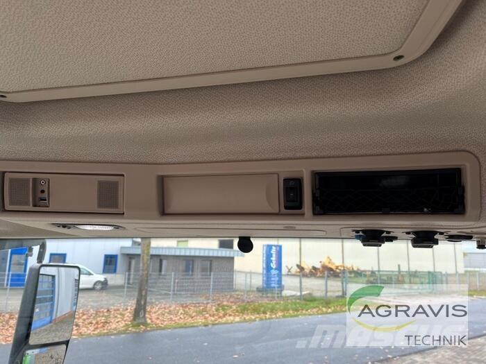 Fendt 942 VARIO GEN-7 Трактори