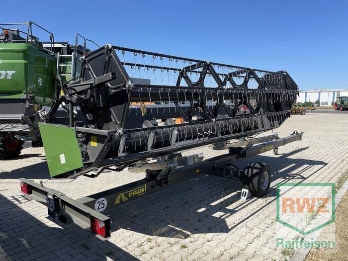 Fendt CORUS 518 Зернозбиральні комбайни