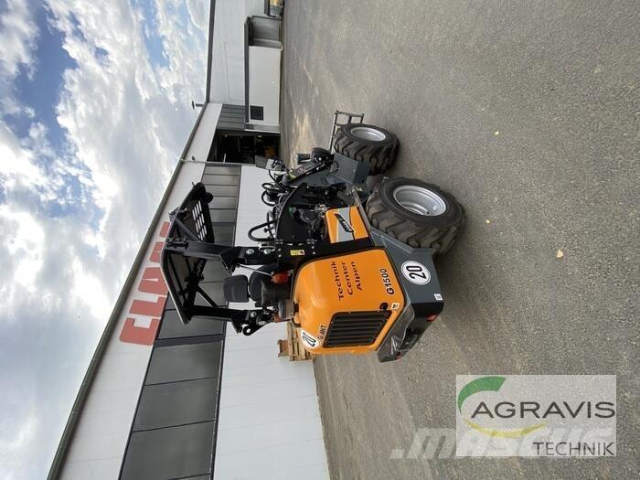 GiANT G1500 Фронтальні навантажувачі