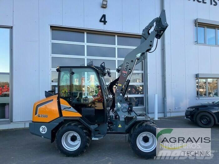 GiANT G3500 Фронтальні навантажувачі