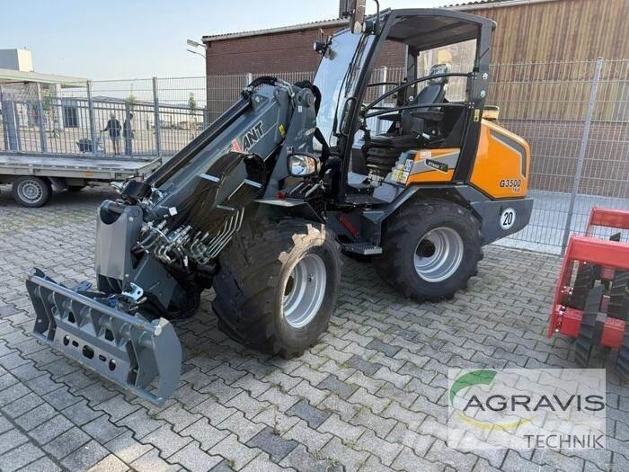 GiANT G3500 TELE Фронтальні навантажувачі