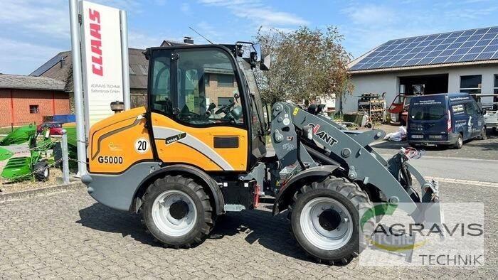 GiANT G5000 Фронтальні навантажувачі