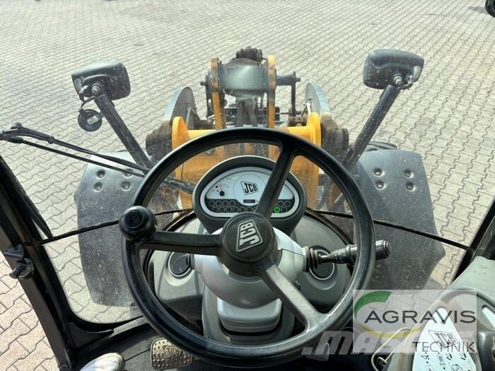 JCB 409 Фронтальні навантажувачі