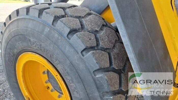 JCB 437 HT Фронтальні навантажувачі