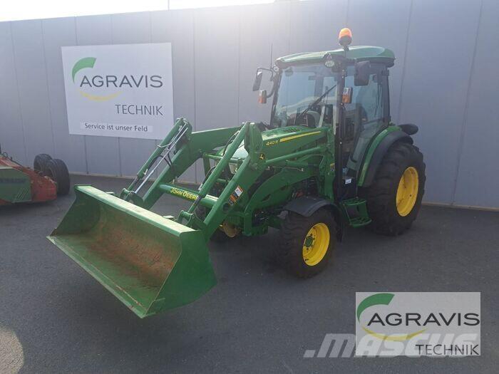 John Deere 4066 R Трактори