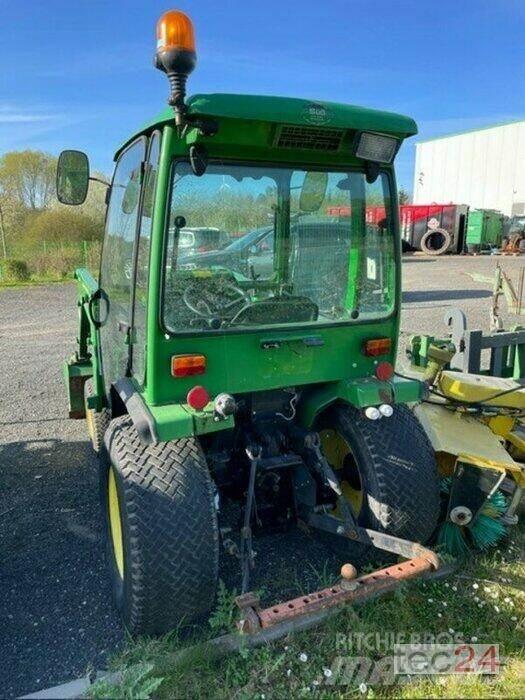 John Deere 4115 Трактори