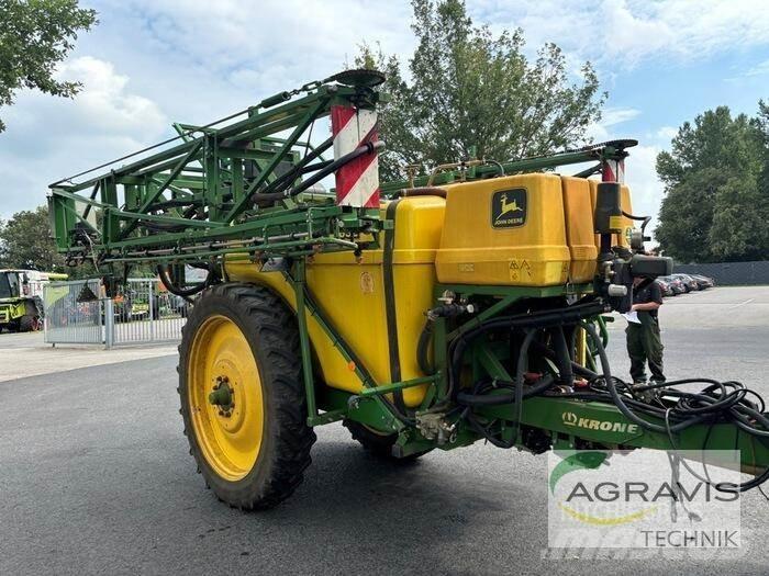 John Deere 632 Причіпні обприскувачі