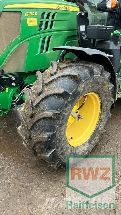 John Deere 6R 130 Трактори