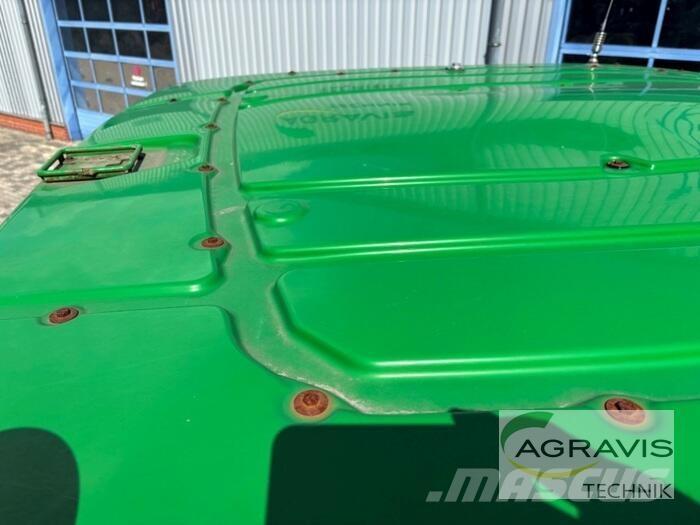 John Deere 8320 R Трактори