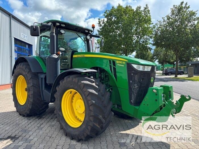 John Deere 8320 R Трактори